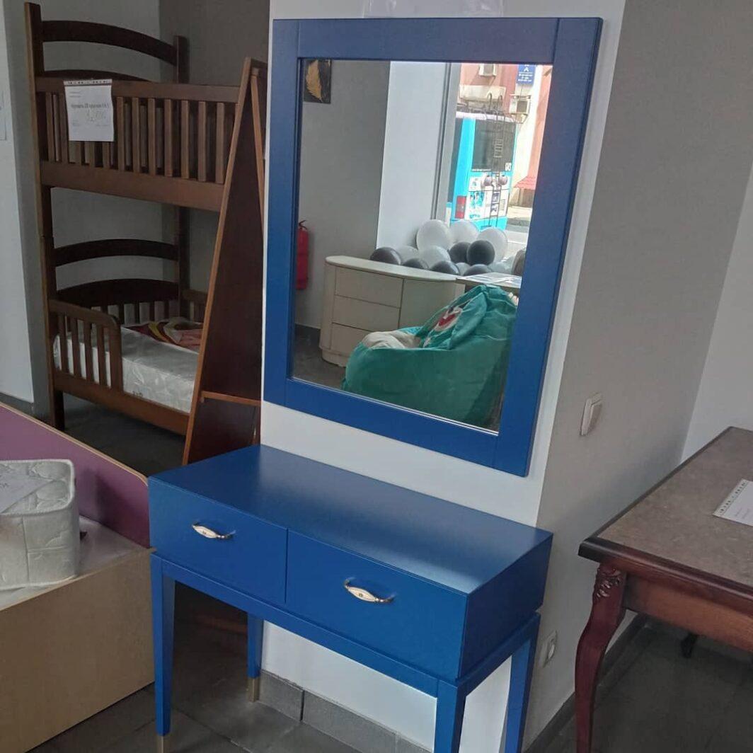 Туалетный столик с навесным зеркалом купить в Донецке и ДНР